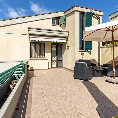 Two-Levels Apartment With Terrace And Parking Viareggio Exterior photo