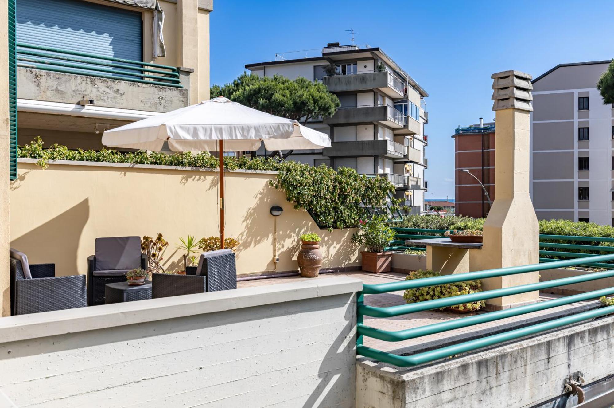 Two-levels With Terrace And Parking